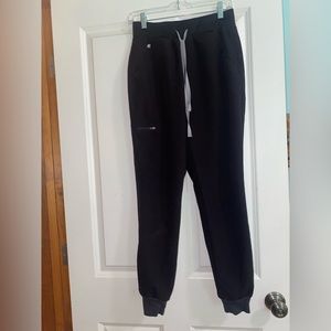 Fig scrub joggers